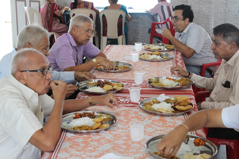 Meeting Image 11